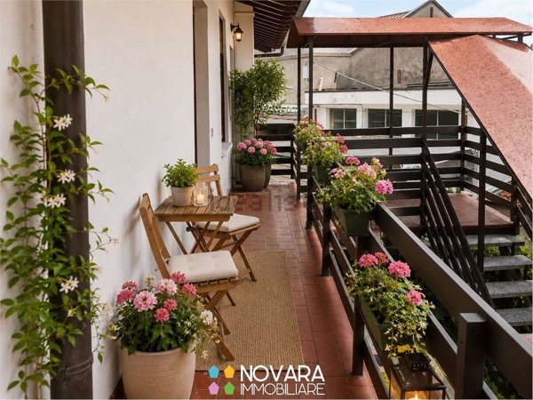appartamento in vendita ad Arona in zona Mercurago