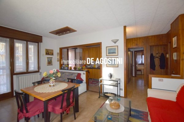 appartamento in vendita ad Arona in zona Mercurago