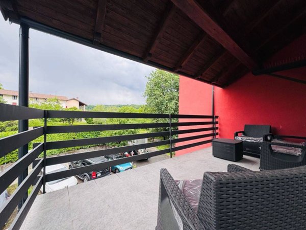 appartamento in vendita ad Arona in zona Mercurago