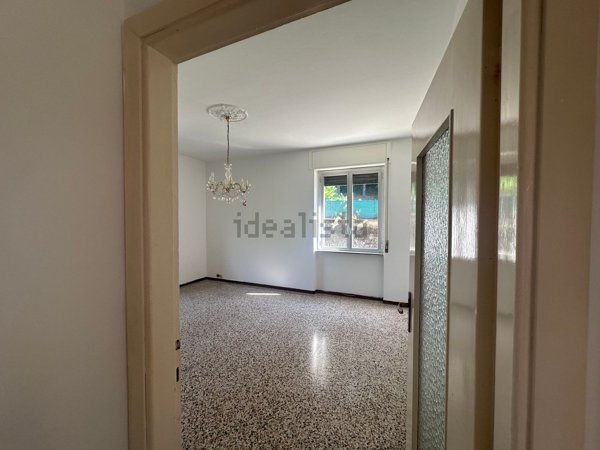 appartamento in vendita ad Arona in zona Dagnente