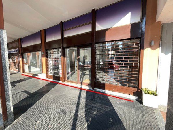 ufficio in vendita ad Arona