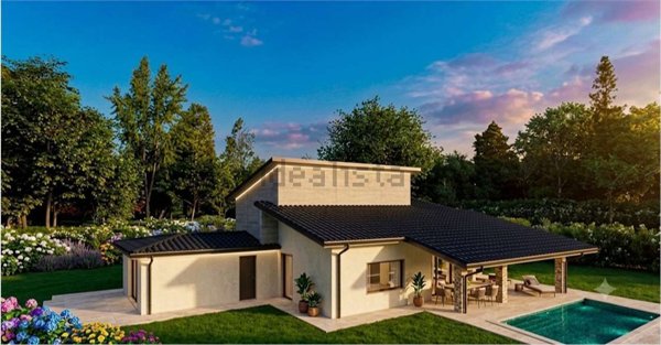 casa indipendente in vendita ad Arona in zona Mercurago