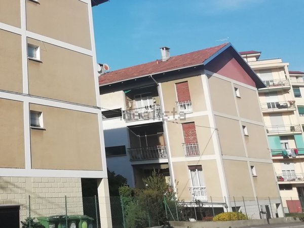 appartamento in vendita ad Arona in zona Mercurago