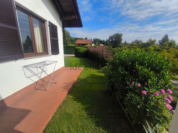 casa indipendente in vendita ad Arona