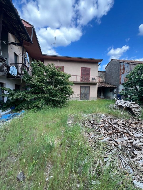 casa indipendente in vendita a Barengo