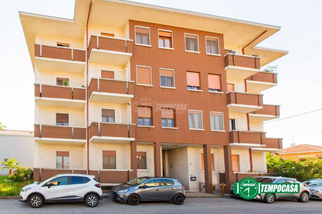 appartamento in vendita a Bellinzago Novarese