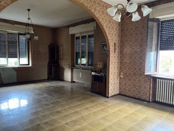 casa indipendente in vendita a Bellinzago Novarese