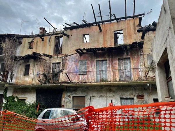 casale in vendita a Bellinzago Novarese
