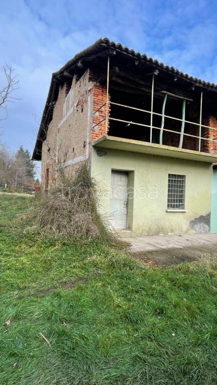 casa indipendente in vendita a Bellinzago Novarese