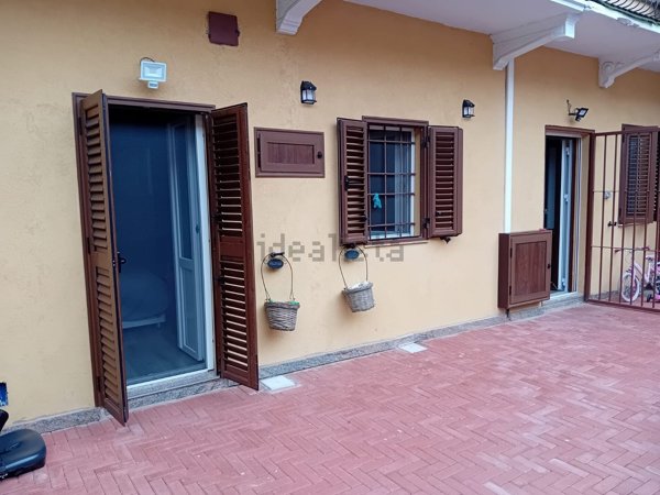 casa semindipendente in vendita a Bellinzago Novarese