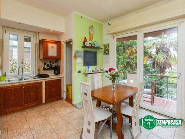 casa indipendente in vendita a Bellinzago Novarese
