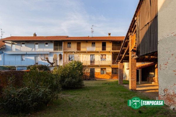 casa indipendente in vendita a Bellinzago Novarese