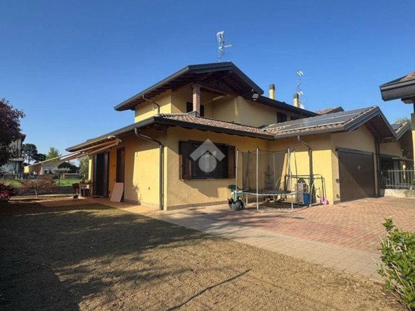 appartamento in vendita a Bellinzago Novarese