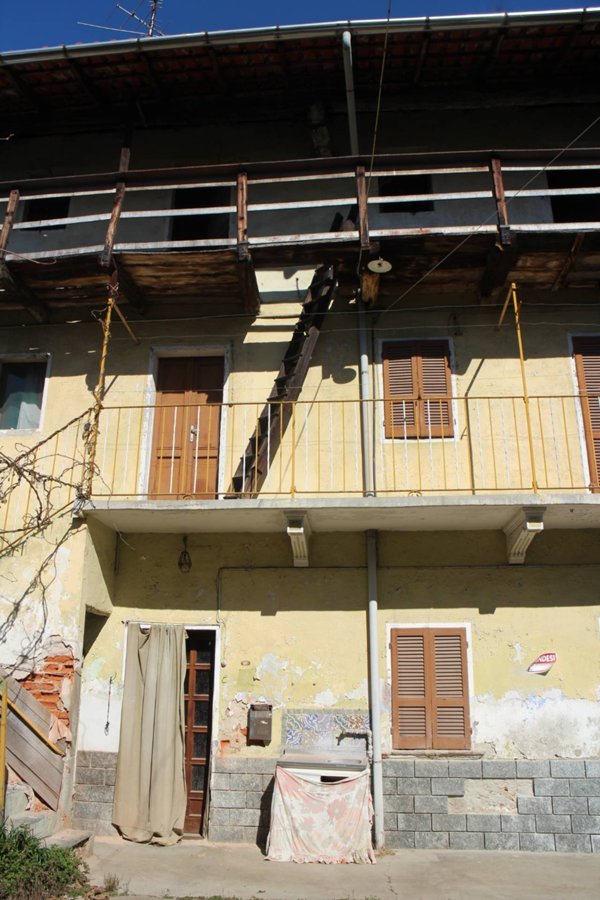 casa indipendente in vendita a Bellinzago Novarese