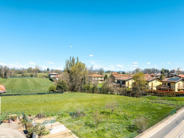 appartamento in vendita a Bellinzago Novarese