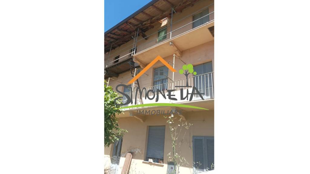 casa indipendente in vendita a Bellinzago Novarese