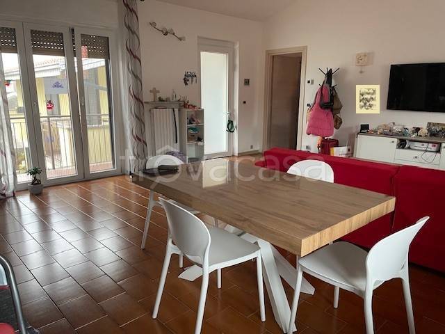 appartamento in vendita a Bellinzago Novarese