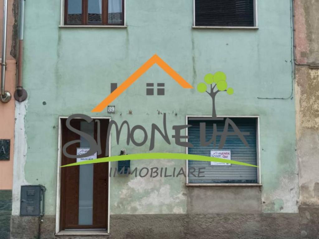 casa indipendente in vendita a Bellinzago Novarese