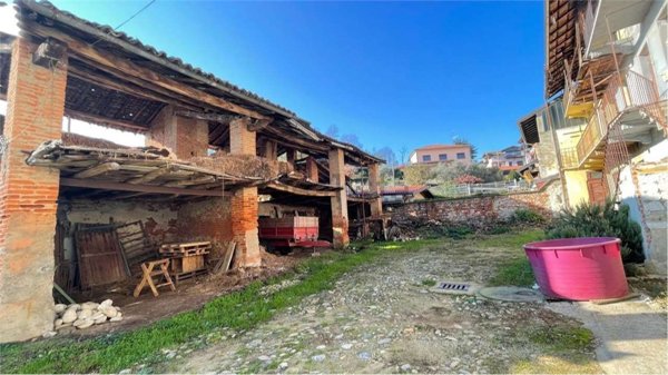 casa indipendente in vendita a Bellinzago Novarese