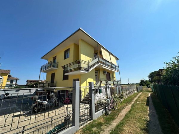 appartamento in vendita a Bellinzago Novarese