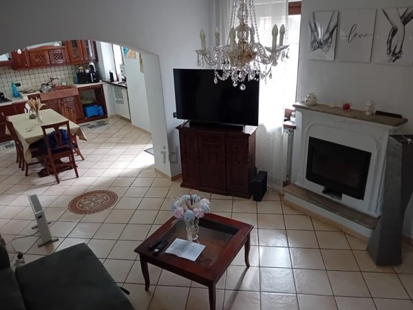 casa semindipendente in vendita a Bellinzago Novarese