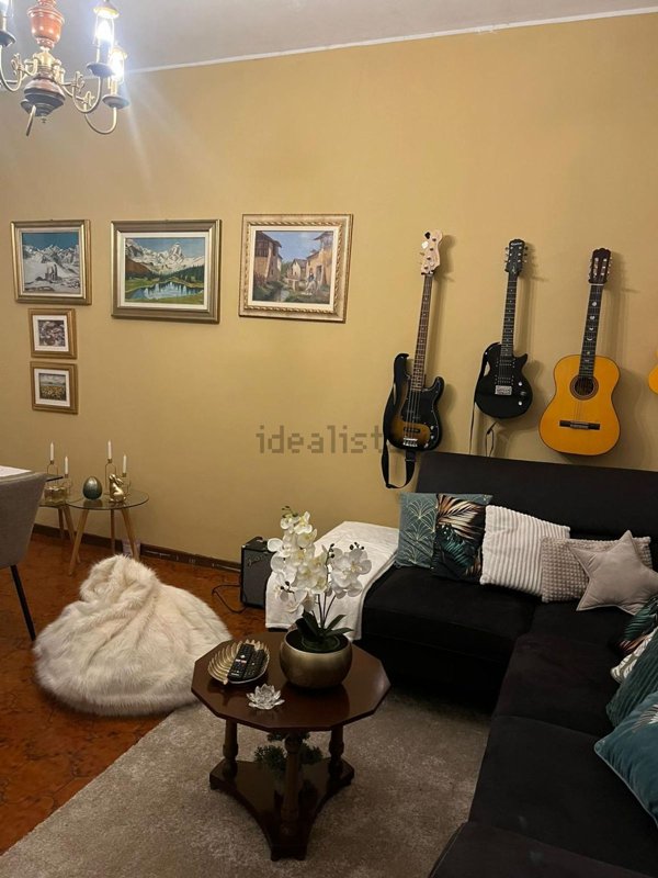 casa indipendente in vendita a Bellinzago Novarese