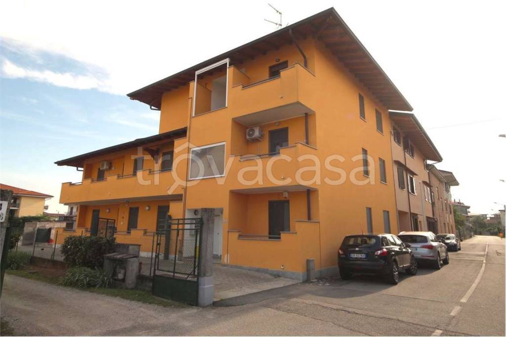 appartamento in vendita a Bellinzago Novarese