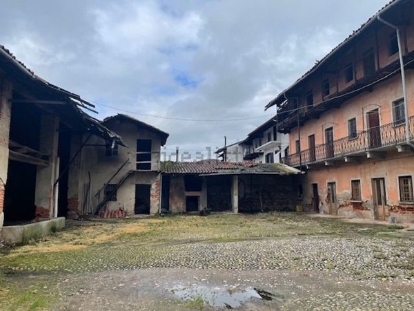 negozio in vendita a Bellinzago Novarese