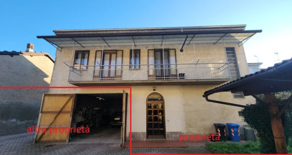 casa indipendente in vendita a Bellinzago Novarese