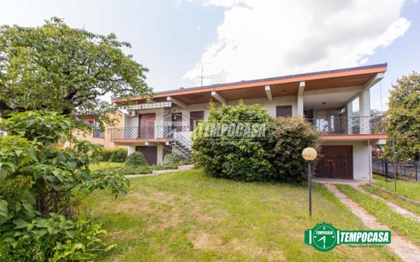 casa indipendente in vendita a Bellinzago Novarese