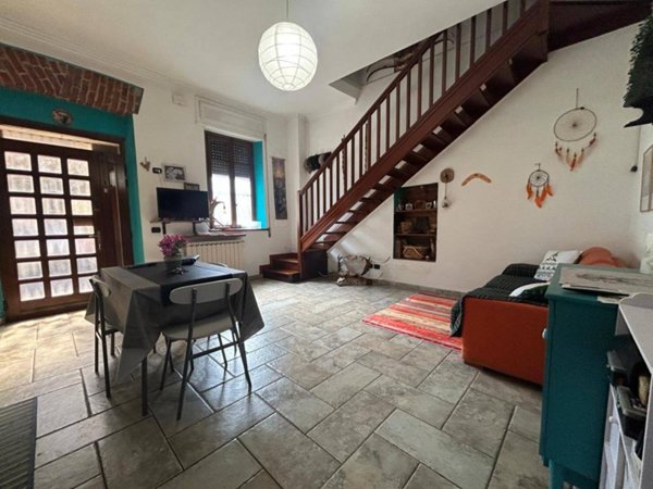 casa indipendente in vendita a Bellinzago Novarese