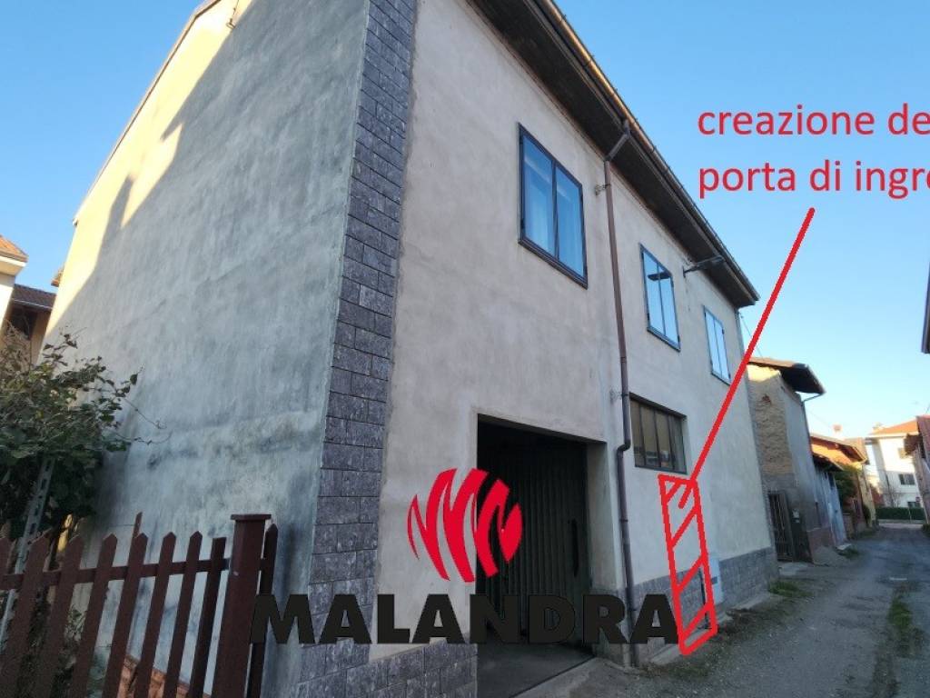 casa indipendente in vendita a Bellinzago Novarese
