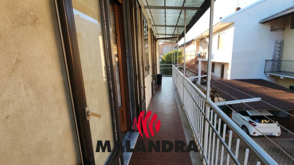 appartamento in vendita a Bellinzago Novarese in zona Badia di Dulzago