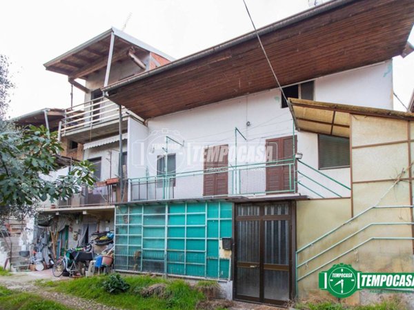 casa indipendente in vendita a Bellinzago Novarese