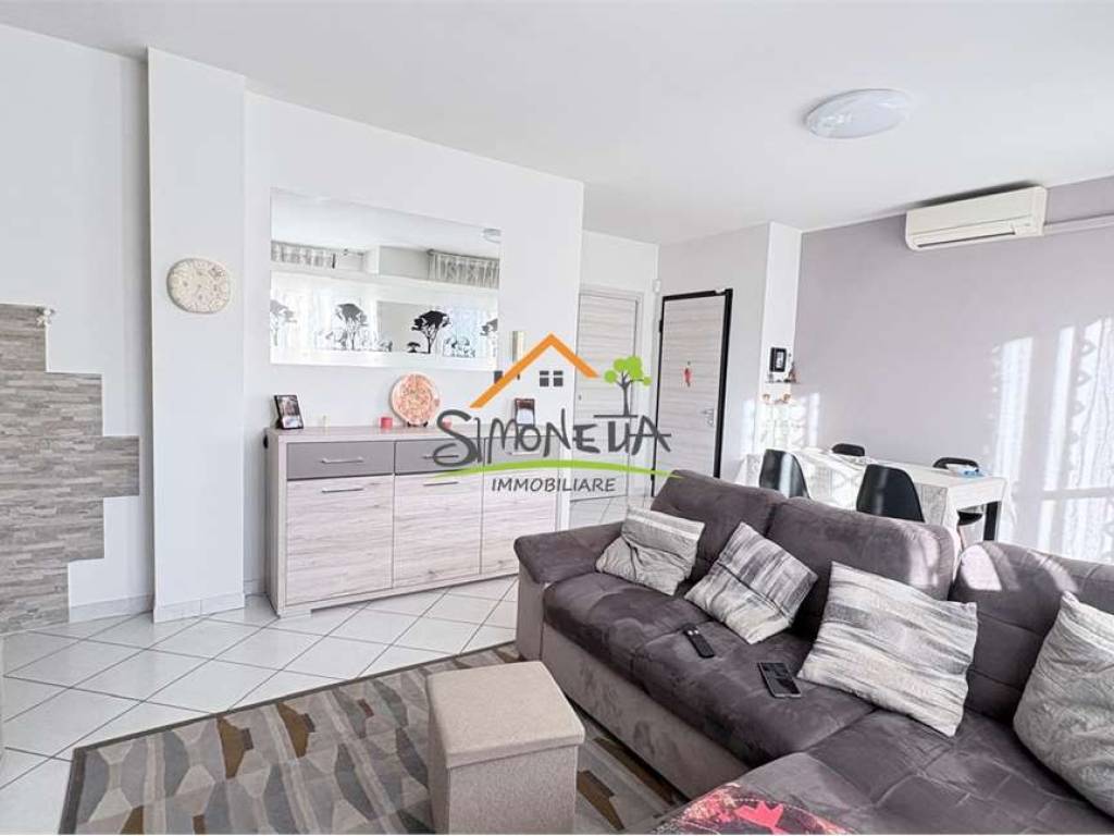 appartamento in vendita a Bellinzago Novarese