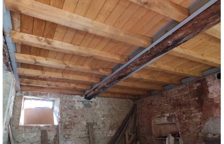 casa indipendente in vendita a Bellinzago Novarese