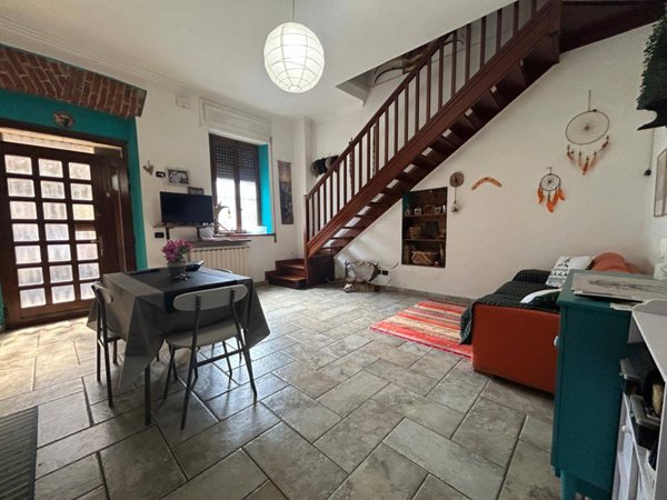 casa indipendente in vendita a Bellinzago Novarese