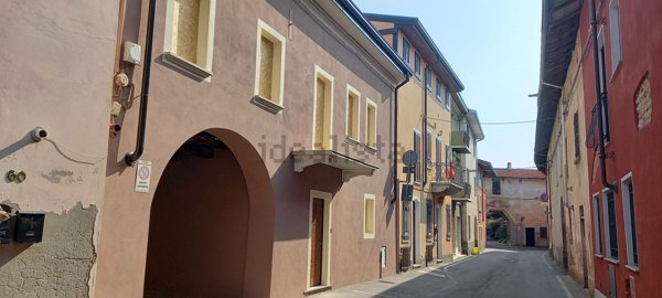 casa indipendente in vendita a Bellinzago Novarese
