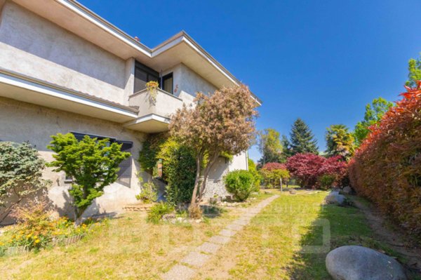 appartamento in vendita a Bellinzago Novarese