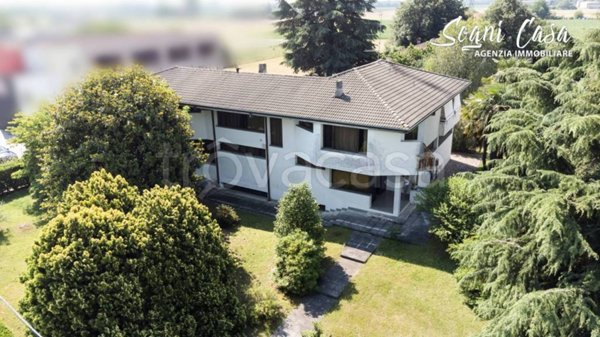 casa indipendente in vendita a Bellinzago Novarese