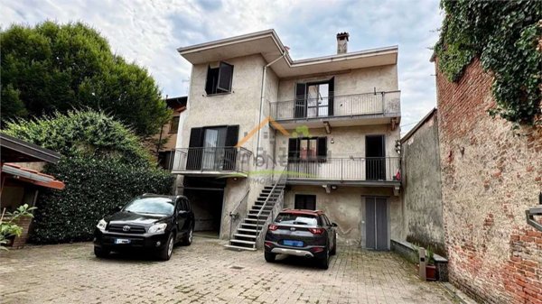 casa indipendente in vendita a Bellinzago Novarese