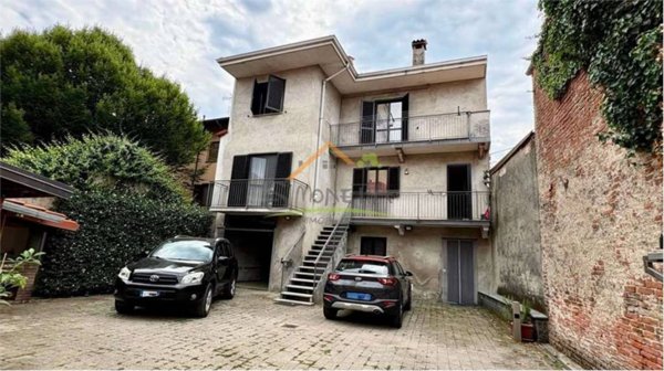 casa indipendente in vendita a Bellinzago Novarese