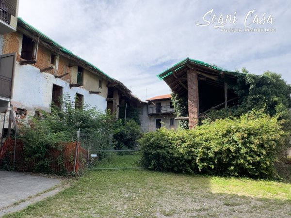 casa indipendente in vendita a Bellinzago Novarese