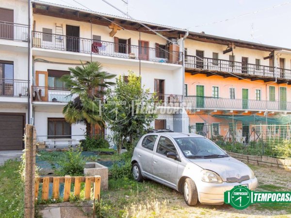 casa indipendente in vendita a Bellinzago Novarese