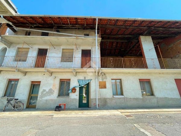 appartamento in vendita a Bellinzago Novarese