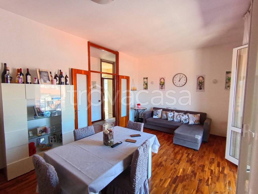 appartamento in vendita a Bellinzago Novarese