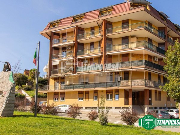 appartamento in vendita a Bellinzago Novarese