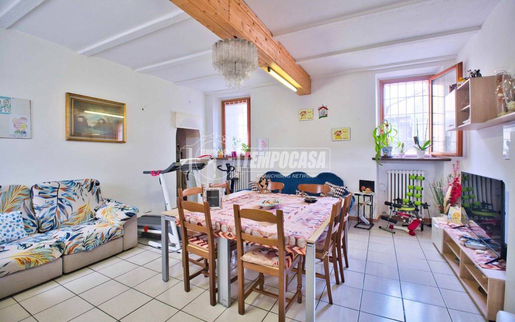 appartamento in vendita a Biandrate