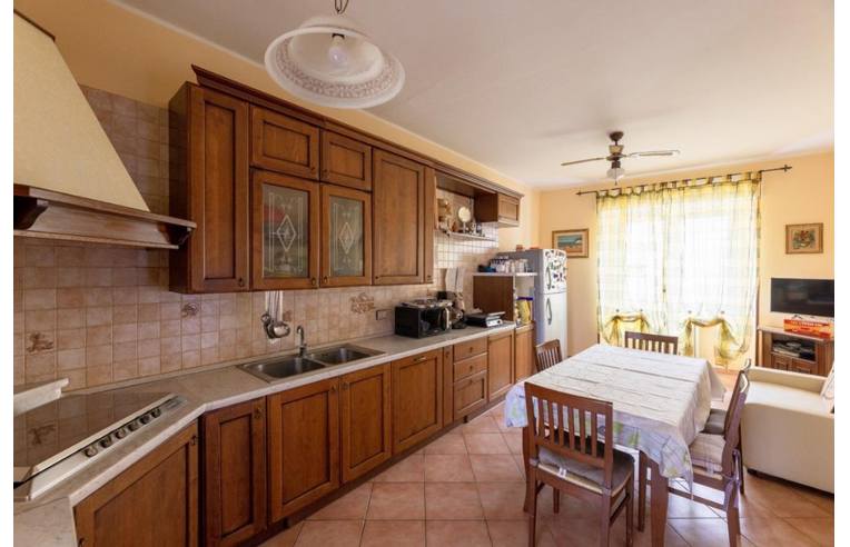 casa indipendente in vendita a Biandrate