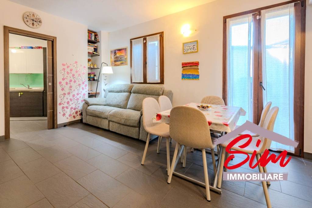 casa semindipendente in vendita a Biandrate